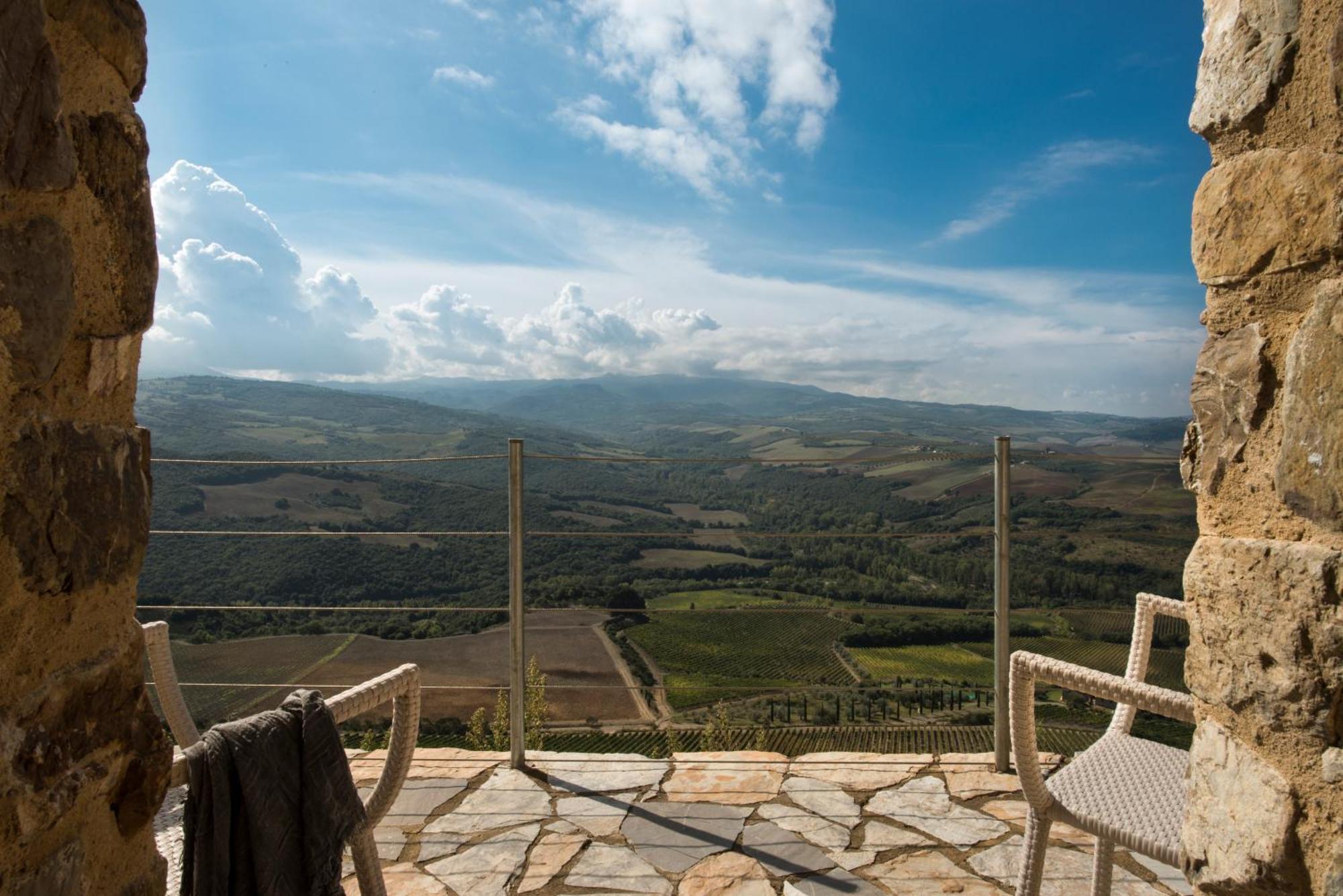 Castello Di Velona Resort, Thermal Spa & Winery Montalcino Exterior photo